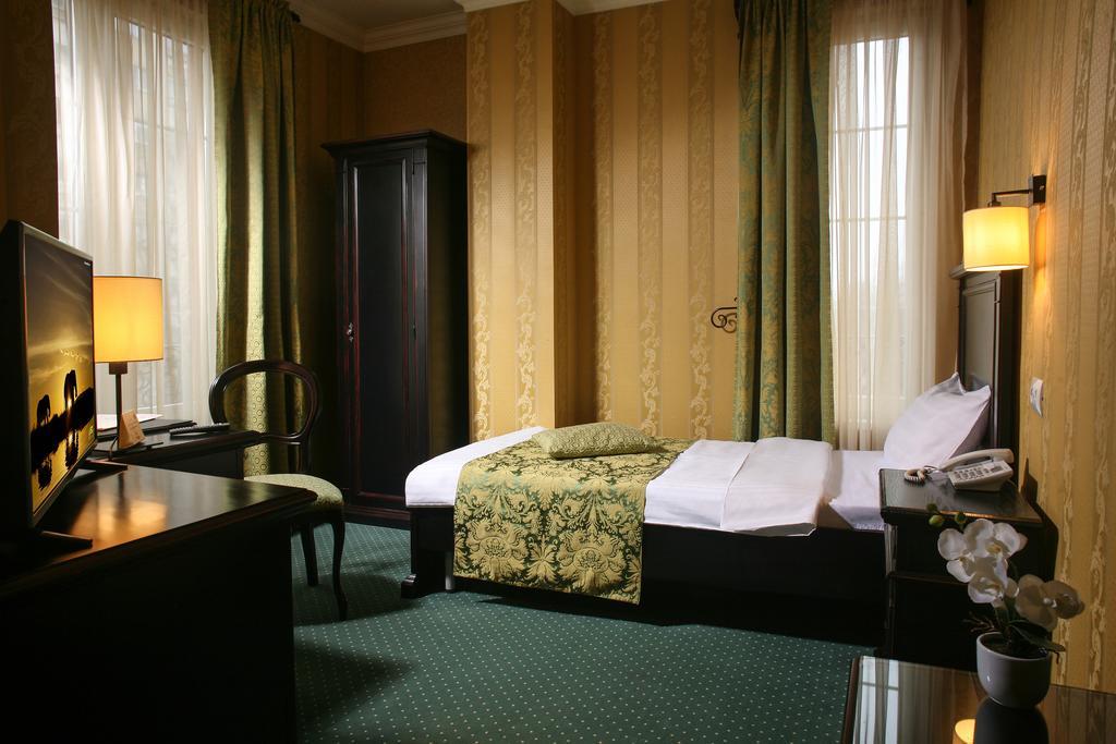 Hotel Novera Temeşvar Oda fotoğraf