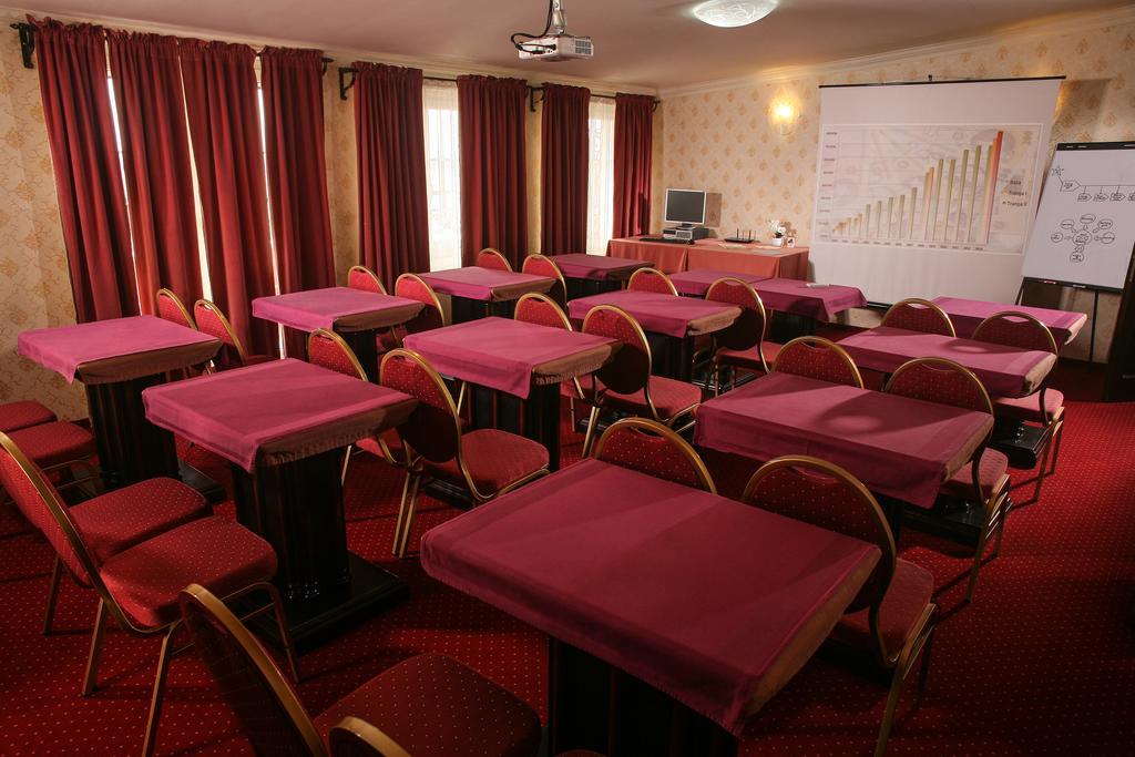 Hotel Novera Temeşvar Dış mekan fotoğraf